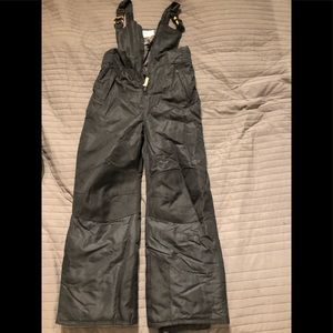 Champion- boys black snow pants- size 8-10- brand new